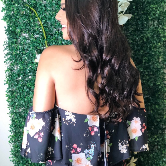 Dresses - Picture 3 of 4